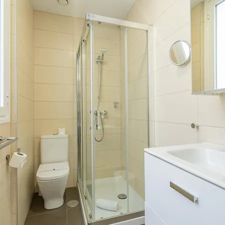 U-nique Somera Apartment